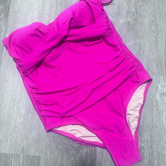 Kona Sol One piece Pink Swimsuit NWT - Picture 3 of 7